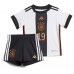 Tyskland Leroy Sane #19 Replika babykläder Hemmaställ Barn VM 2022 Kortärmad (+ korta byxor)